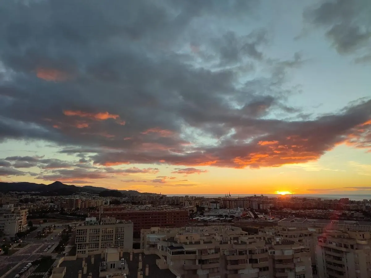 Espectacular apartamento con increíbles vistas Apartamento Málaga 0*,  España